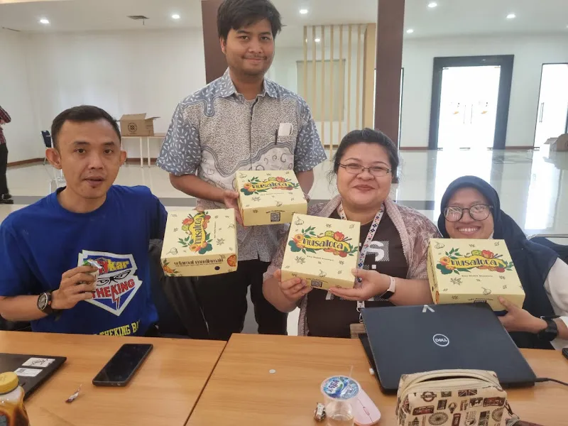 Nusaloca Catering - Spesialis Lunch Box, Snack Box, Tumpeng Mini, Tampahan, Area JABODETABEK.