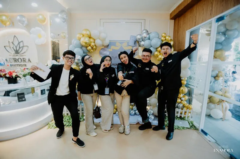DEKORASI BALON BANDUNG DEKORASI WEDDING BANDUNG DEKORASI EVENT BANDUNG