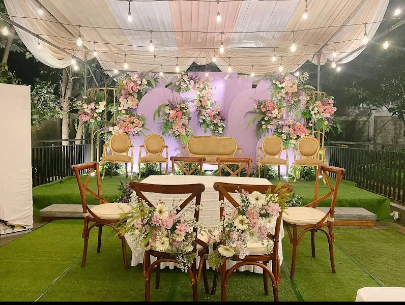 Dekorasi Depok -RefnaWedding & Catering Service