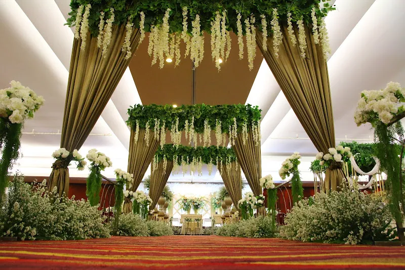 Glowing Art Decoration | Dekorasi Wedding Di Bandung & Garut