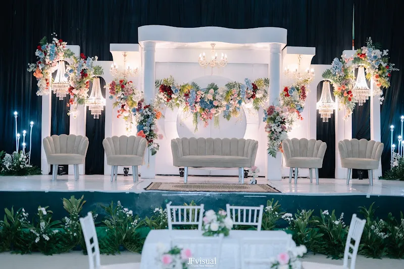 YK DECORATION