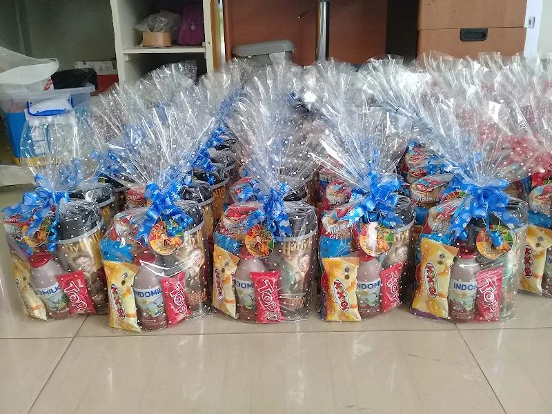 Deanna gift & souvenir