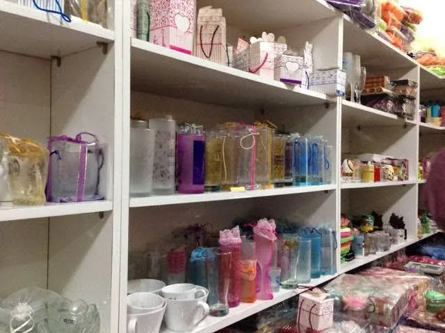 Pusat Souvenir & Merchandise