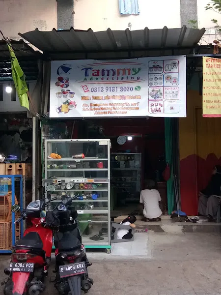 Tammy Pusat Souvenir